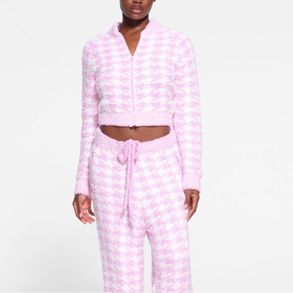 Skims Cozy Knit Zip Up in petal houndstooth - Picture 2 of 11